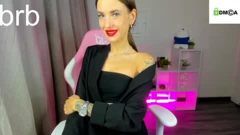 Alexis   Mon Tue Wed Thu Fri 7 GMT 0100am-0700am  online show from 10, 12, 2024