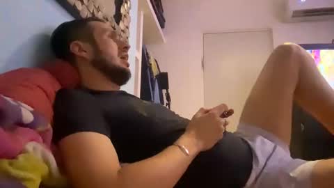 Snapshot of alexitho35 chatting on 24, 10, 2025 alexitho35 online show from 24, 10, 2025