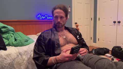 Snapshot of alexmanndickerson chatting on 21, 12, 2024 Alex Mann online show from 21, 12, 2024