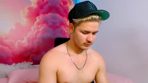 Alex online show from 8, 11, 2025