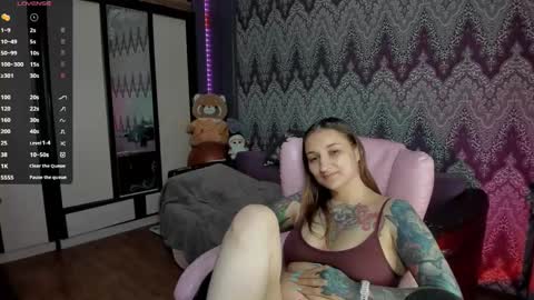 Snapshot of alexracc00n chatting on 6, 12, 2024 Alex online show from 6, 12, 2024