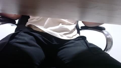 Snapshot of alextwunkk chatting on 5, 3, 2025 Alex online show from 5, 3, 2025