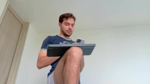 Snapshot of alextwunkk chatting on 21, 11, 2025 Alex online show from 21, 11, 2025