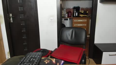 Snapshot of alexwithers1 chatting on 30, 12, 2024 call me ALEXANDER THE GREAT online show from 30, 12, 2024