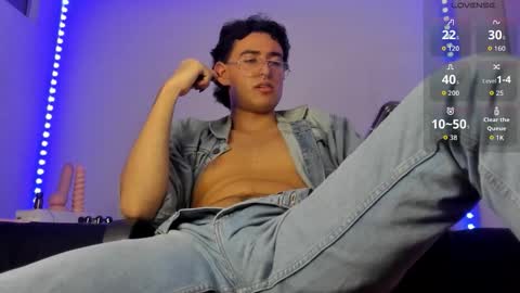 Snapshot of alexxx_savage chatting on 12, 11, 2025 Alexander online show from 12, 11, 2025