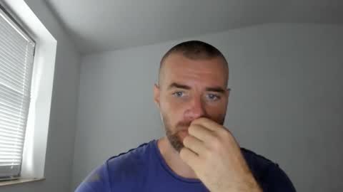 Snapshot of alfiesolomons87 chatting on 9, 10, 2025 alfiesolomons87 online show from 9, 10, 2025