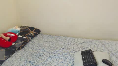 Snapshot of algiz_ chatting on 10, 11, 2025 algiz_ online show from 10, 11, 2025