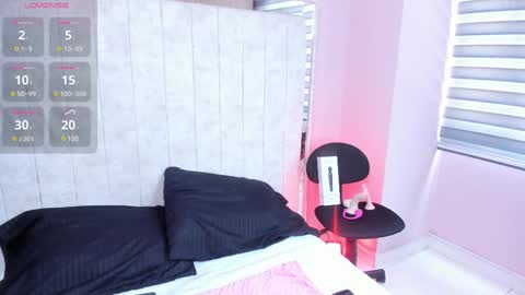 alice_26__ online show from 9, 9, 2025