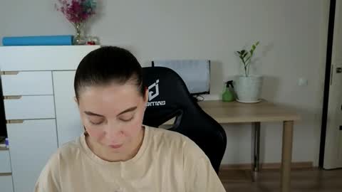 Alice online show from 23, 10, 2025