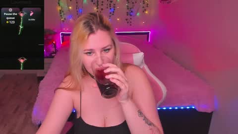 Snapshot of alice___miss chatting on 12, 12, 2024 Alice Miss online show from 12, 12, 2024