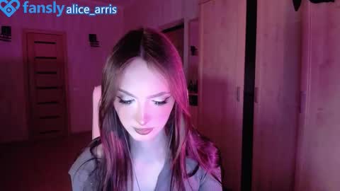 Alice Aris online show from 10, 10, 2025