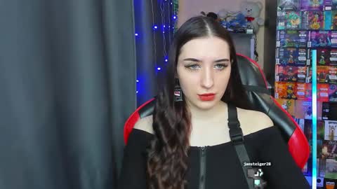 Alice online show from 4, 3, 2025