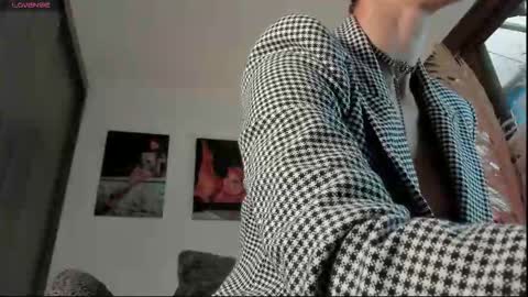 Snapshot of alice_barry chatting on 14, 10, 2025 Alice online show from 14, 10, 2025