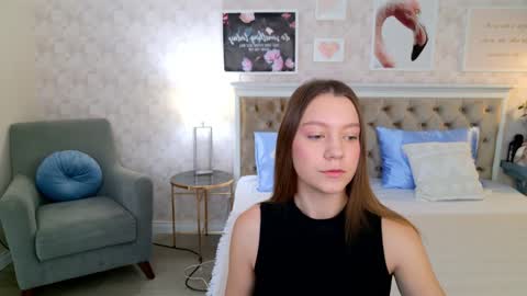 Snapshot of alice_charmy chatting on 25, 1, 2025 Alice in Wonderland online show from 25, 1, 2025