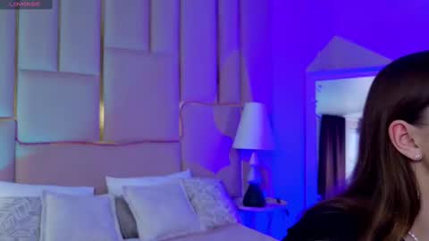 Snapshot of alice_charmy chatting on 24, 2, 2025 Alice in Wonderland online show from 24, 2, 2025