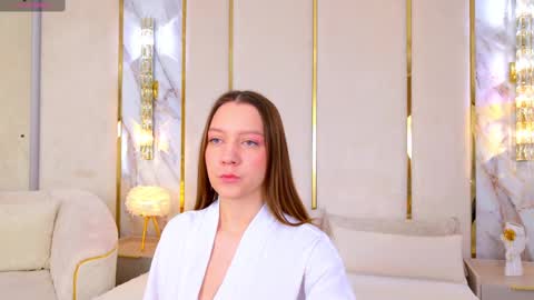 Snapshot of alice_charmy chatting on 2, 3, 2025 Alice in Wonderland online show from 2, 3, 2025