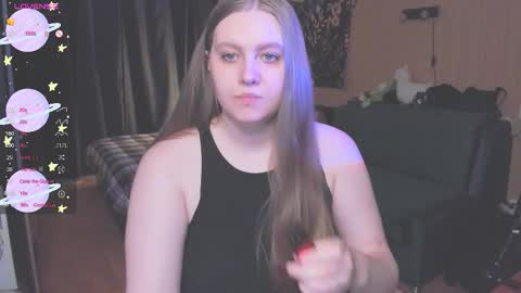 Snapshot of alice_dreamgirl_ chatting on 18, 10, 2025 Alice 3 online show from 18, 10, 2025