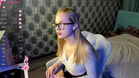 Snapshot of alice_elf chatting on 27, 12, 2024 Alice online show from 27, 12, 2024