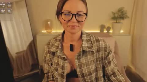 alice_eva online show from 10, 9, 2025