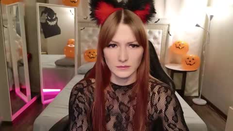 Snapshot of alice_gold__ chatting on 31, 10, 2025 Ur future wife Alice 8 pm - 4 am NY time online show from 31, 10, 2025