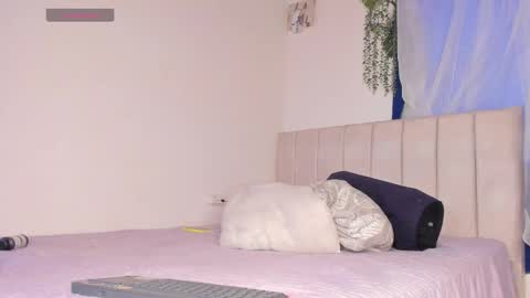 Snapshot of alice_guzman1 chatting on 9, 10, 2025 ALICE Alice guzman online show from 9, 10, 2025