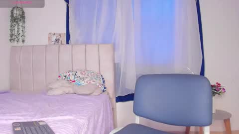 Snapshot of alice_guzman1 chatting on 5, 11, 2025 ALICE Alice guzman online show from 5, 11, 2025