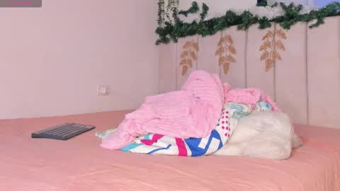 Snapshot of alice_guzman1 chatting on 18, 11, 2025 ALICE Alice guzman online show from 18, 11, 2025