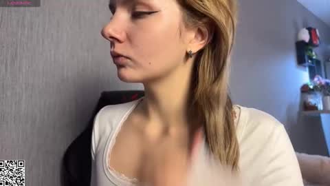 Snapshot of alice_hetfield chatting on 13, 10, 2025 My name is Alice find out about me in the Fansly online show from 13, 10, 2025