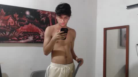 Snapshot of alice_julls chatting on 18, 12, 2025 alice online show from 18, 12, 2025