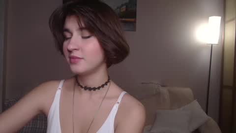 Snapshot of alice_love_fuck chatting on 19, 9, 2025 Alice love fuck online show from 19, 9, 2025