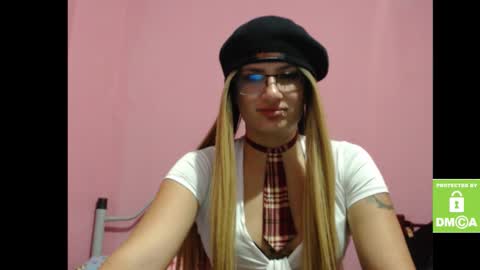 Snapshot of alice_trinity chatting on 24, 9, 2025 Alice online show from 24, 9, 2025
