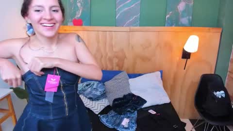 Alice and Asia online show from 17, 11, 2025