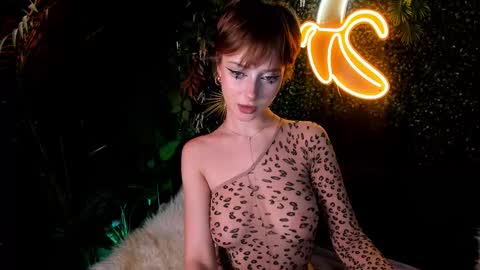 Your sweet Alice INST alicebellies online show from 4, 12, 2025