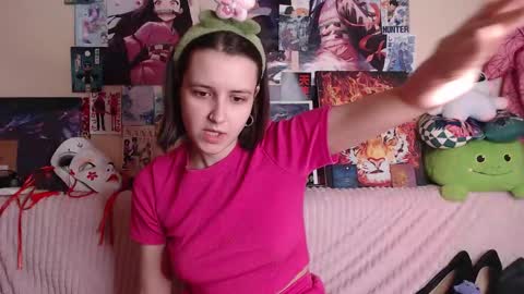 Snapshot of alicechio chatting on 8, 11, 2025 alice online show from 8, 11, 2025