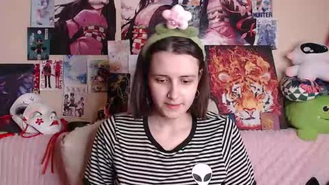 Snapshot of alicechio chatting on 9, 11, 2025 alice online show from 9, 11, 2025