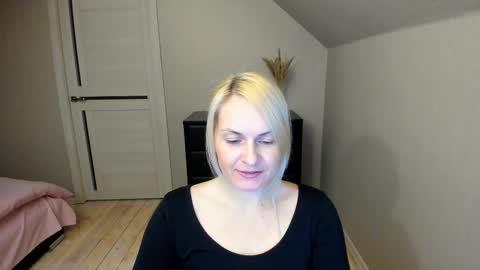 Alicee online show from 4, 3, 2025