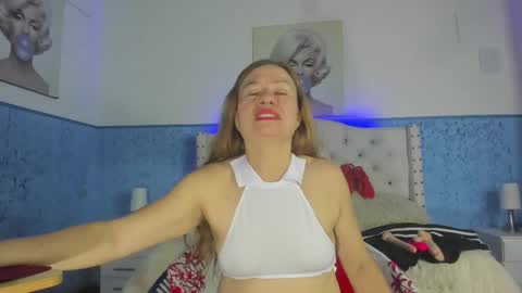 alicee_mature4 online show from 15, 10, 2025
