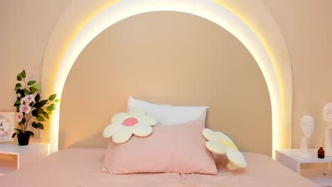 alice online show from 12, 1, 2025