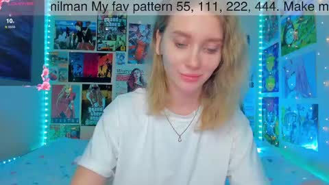 Snapshot of alicemilman chatting on 17, 12, 2024 Alice online show from 17, 12, 2024