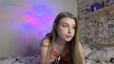 Snapshot of aliceparis69 chatting on 18, 11, 2025 Alice online show from 18, 11, 2025