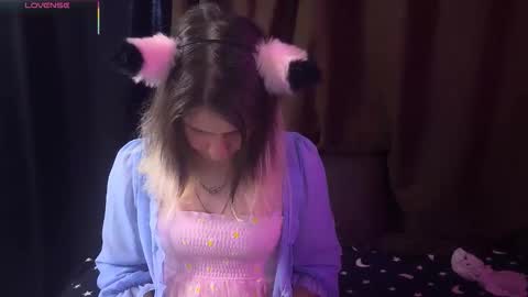 AlicePinkhead online show from 16, 9, 2025
