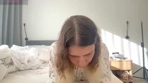 Snapshot of alicepinkhead chatting on 10, 10, 2025 AlicePinkhead online show from 10, 10, 2025