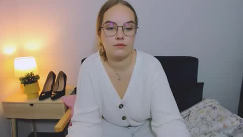 alicesensitive online show from 23, 11, 2025