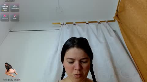 Snapshot of alicesweetx chatting on 12, 10, 2025 alices cuenta independiente online show from 12, 10, 2025