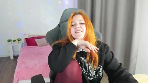 Snapshot of alicewinchesterr chatting on 3, 10, 2025 Alice online show from 3, 10, 2025