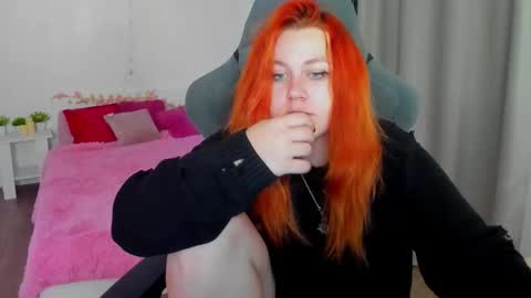 Snapshot of alicewinchesterr chatting on 14, 10, 2025 Alice online show from 14, 10, 2025