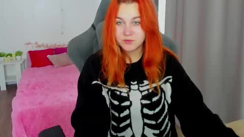 Snapshot of alicewinchesterr chatting on 17, 10, 2025 Alice online show from 17, 10, 2025