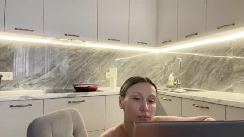 Snapshot of alicewonders_ chatting on 28, 2, 2025 Alice online show from 28, 2, 2025