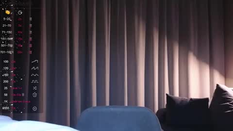 Snapshot of alicewonders_ chatting on 22, 11, 2025 Alice online show from 22, 11, 2025