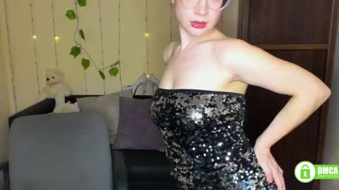 Alicia online show from 3, 2, 2025